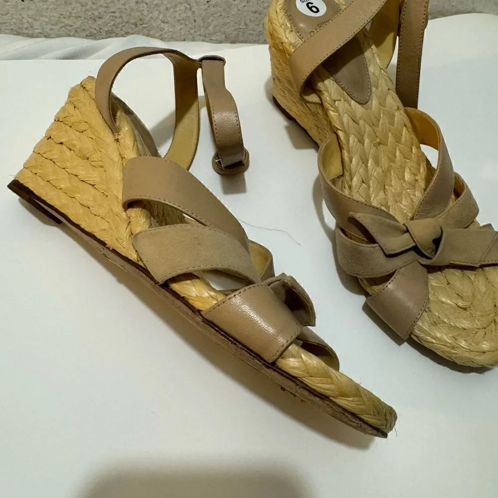 Alexandre Birman Nude Suelita Raffia Leather Wedge - size 38.5 VGUC